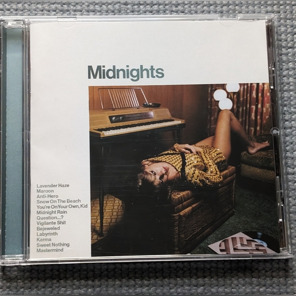 Taylor Swift's Midnights Jade Green CD - Picture 1 of 5
